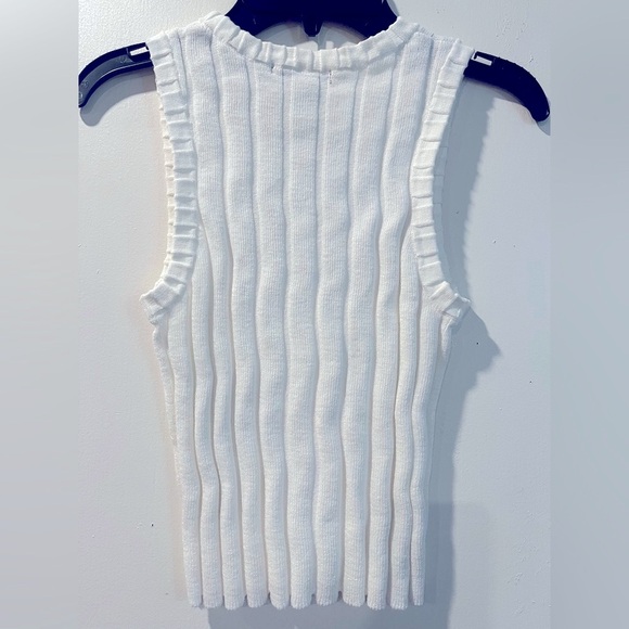 Forever 21 White Ribbed Tank Top - Picture 2 of 4